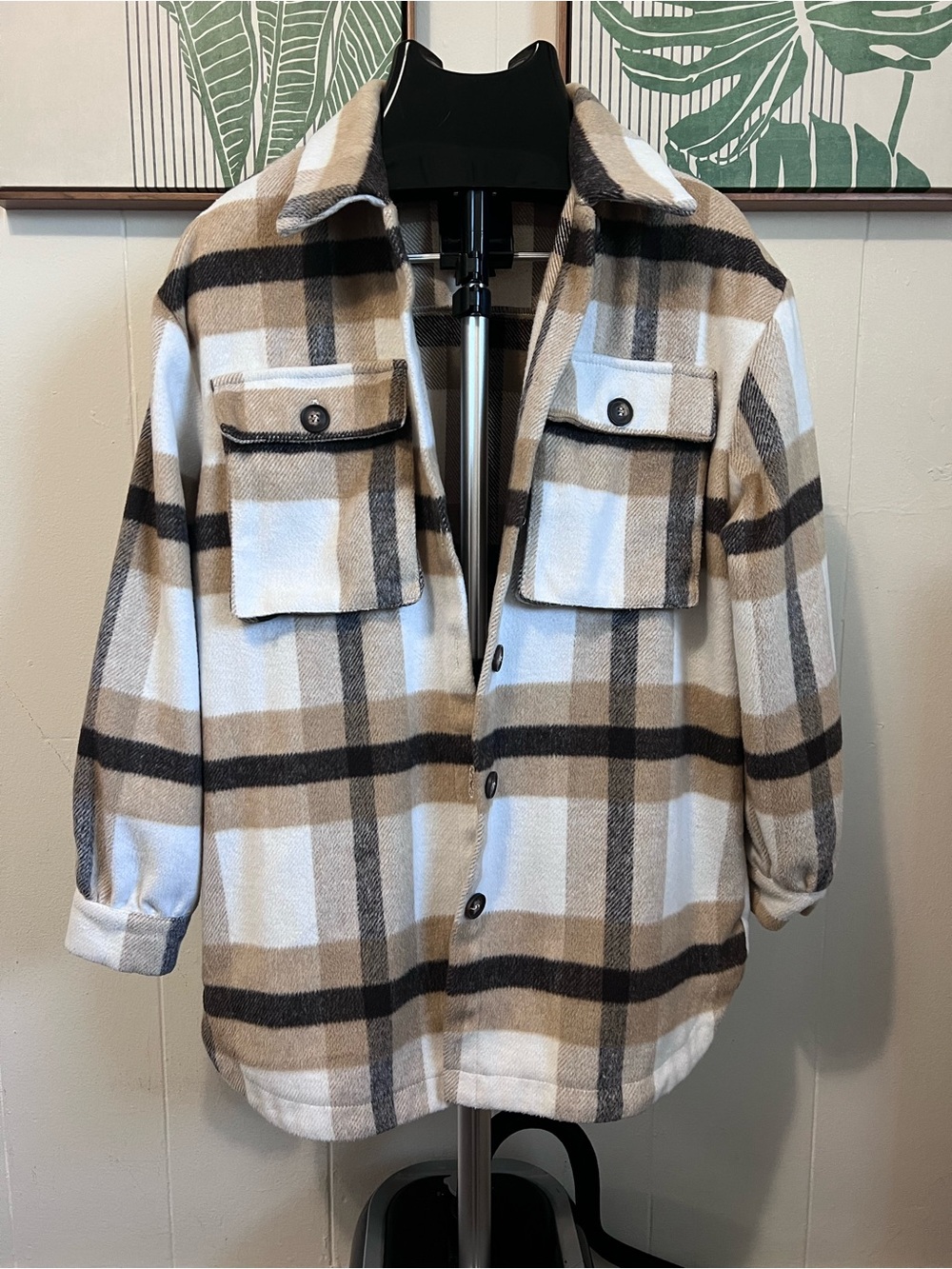 privy Plaid Shacket in White, Tan & Black